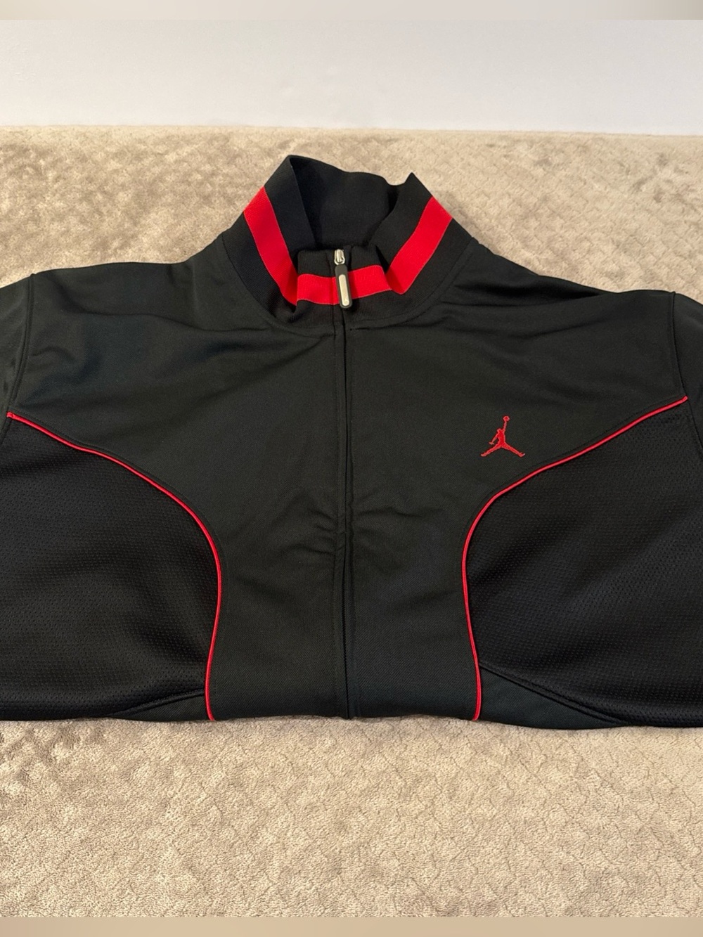 Men’s Jordan Track Jacket - Black/Red - Size XL 439555 010